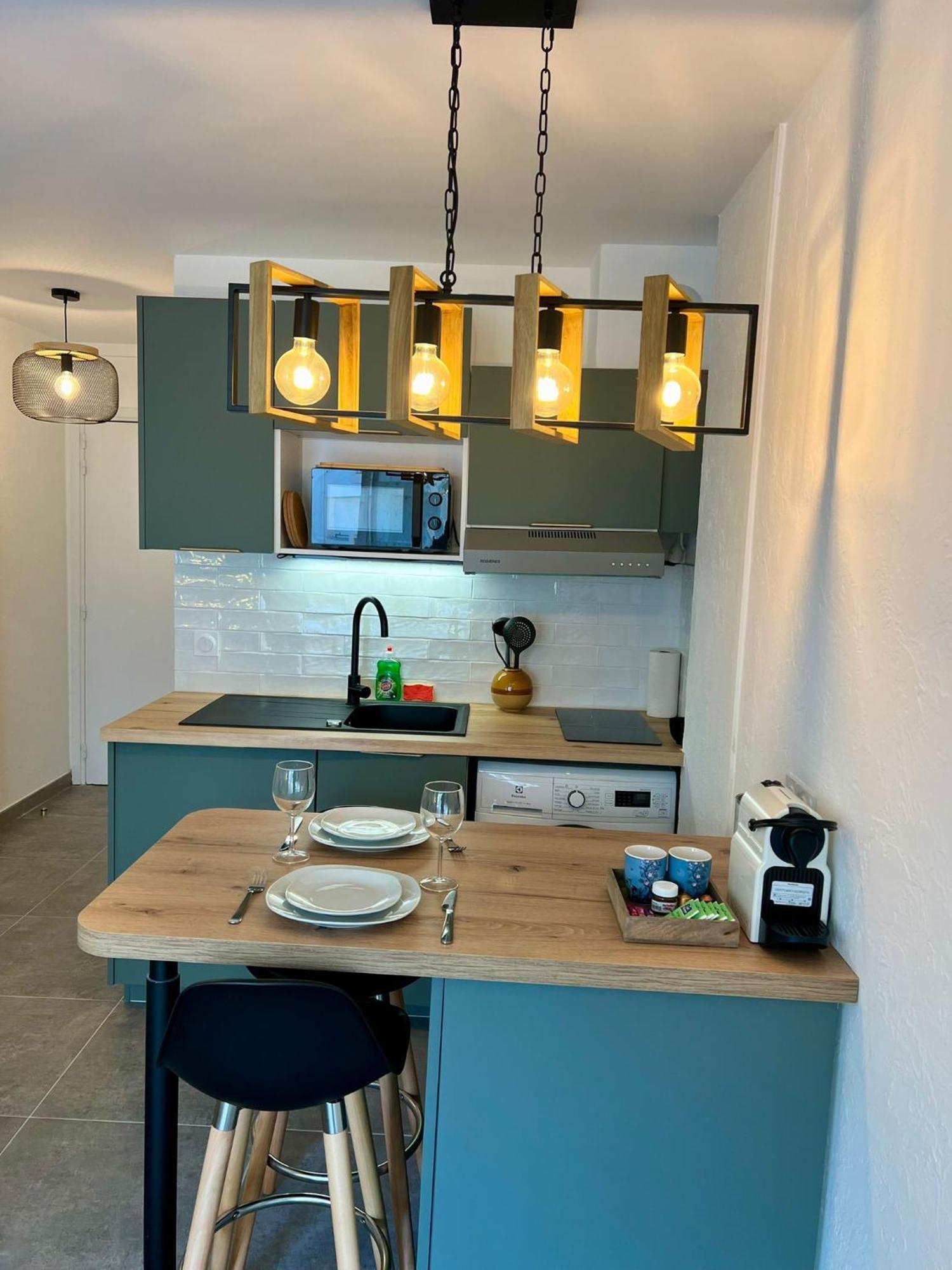 Studio Climatise, Cosy Et Calme Au Centre Ville 昂蒂布 外观 照片